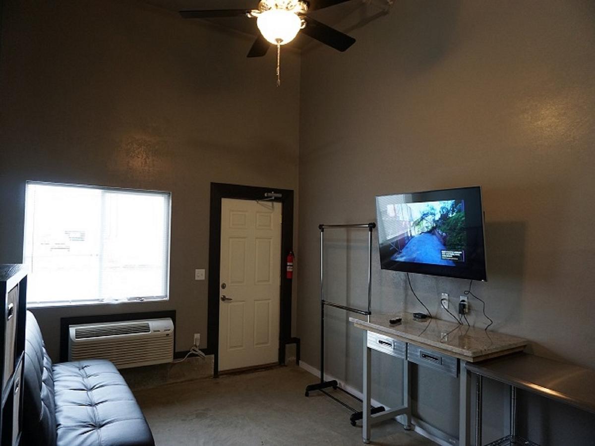 Riverfront Studio Suites マンケートー エクステリア 写真