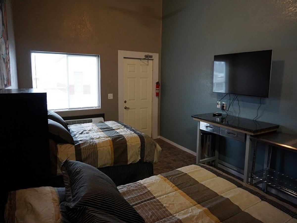 Riverfront Studio Suites マンケートー エクステリア 写真