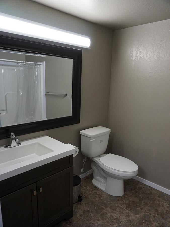 Riverfront Studio Suites マンケートー エクステリア 写真
